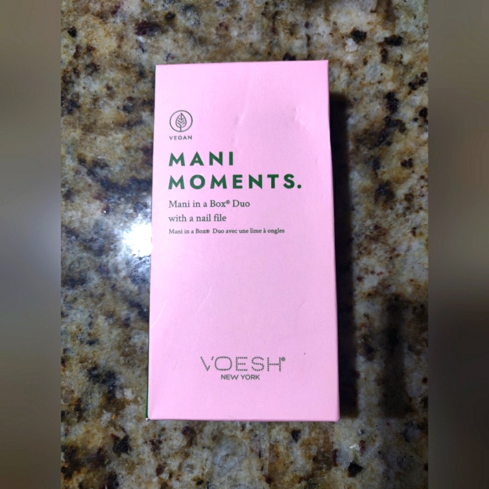 VOESH Mani Moments